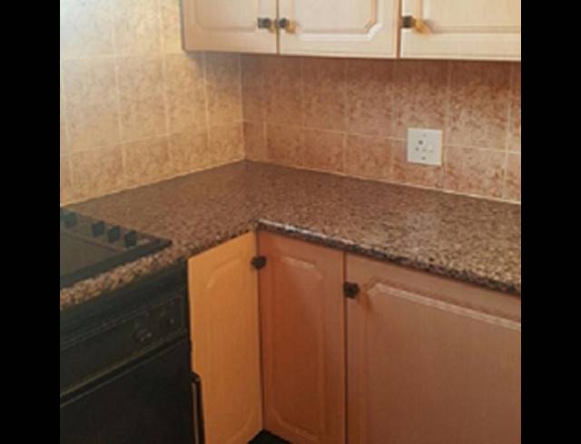 2 BEDROOM APARTMENT FOR SALE IN FLORIDA PARK